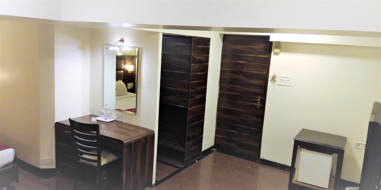 Hotel Heritage Dakshin Navi Mumbai Eksteriør billede