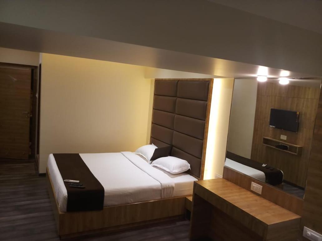 Hotel Heritage Dakshin Navi Mumbai Eksteriør billede