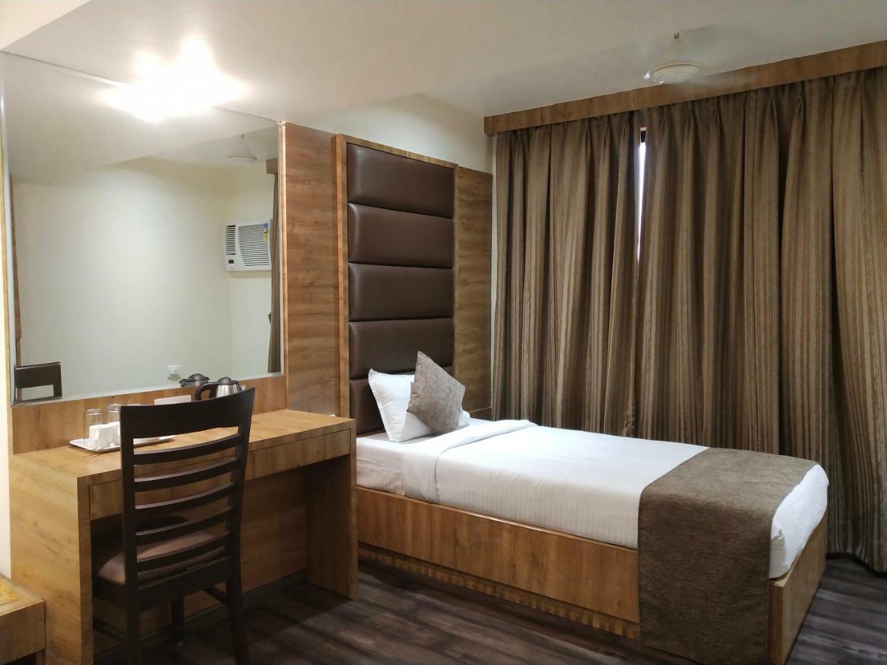 Hotel Heritage Dakshin Navi Mumbai Eksteriør billede